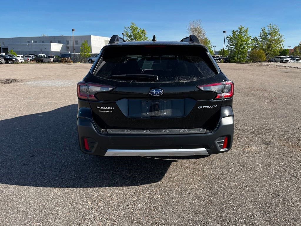 Used 2022 Subaru Outback Limited image 6