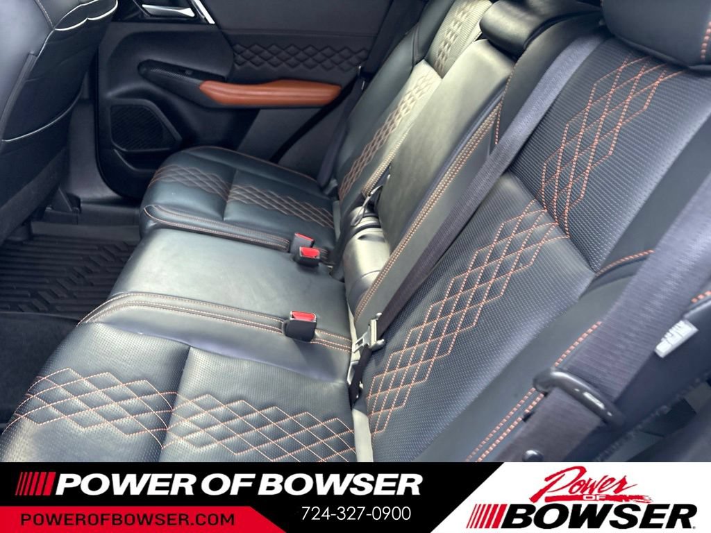 Used 2024 Mitsubishi Outlander SEL AWD/4WD image 10