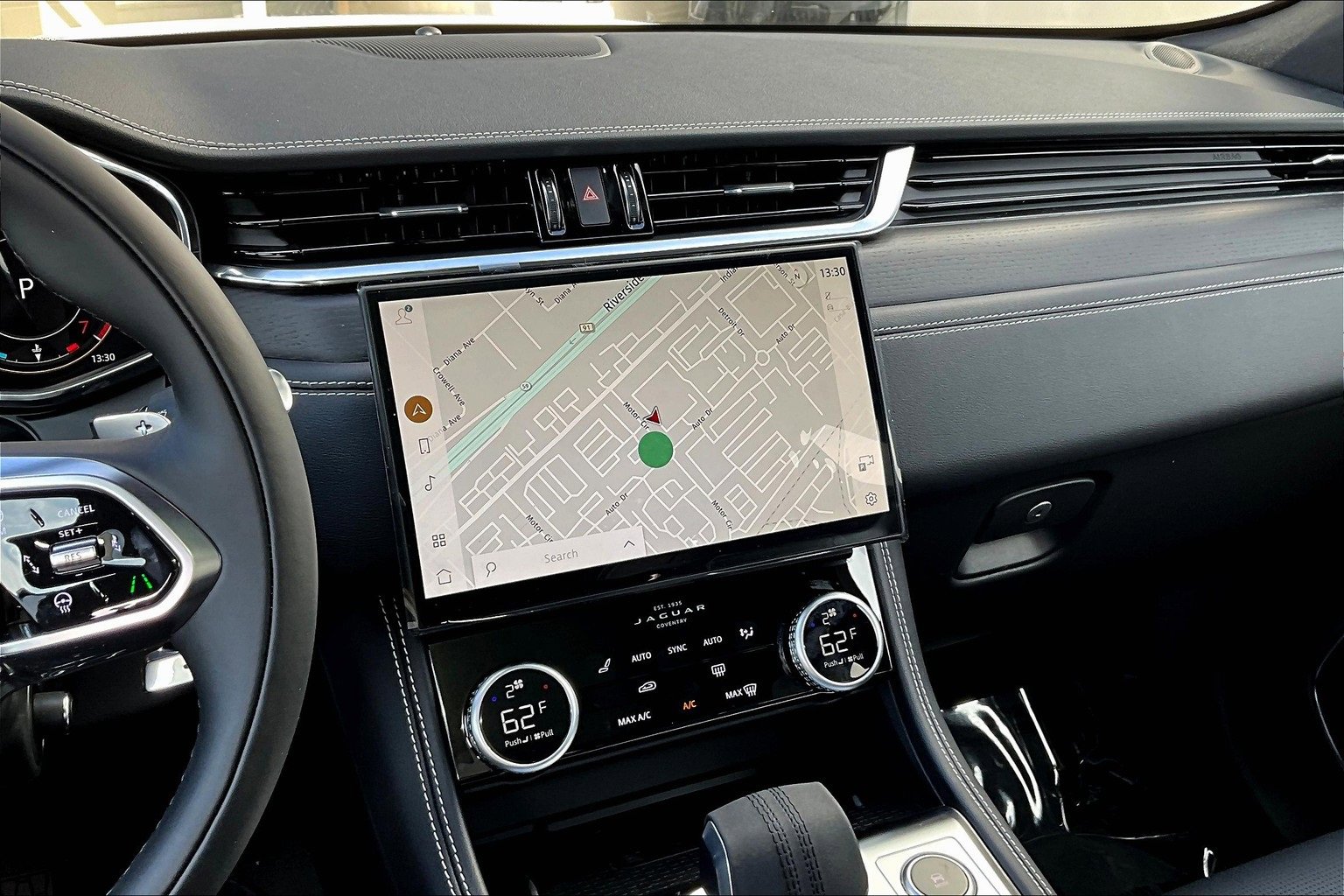 New 2025 Jaguar F-PACE R-Dynamic S image 7