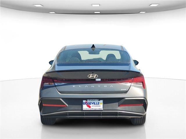 New 2025 Hyundai Elantra SEL FWD image 8
