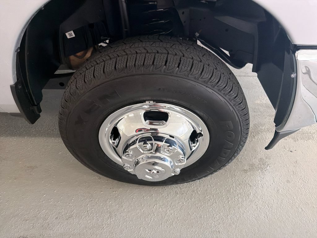 New 2026 RAM 3500 Tradesman w/ Chrome Appearance Group A AWD/4WD image 7