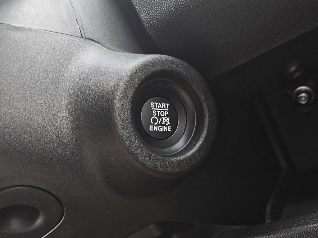 New 2026 RAM ProMaster 2500 w/ Convenience Group image 25