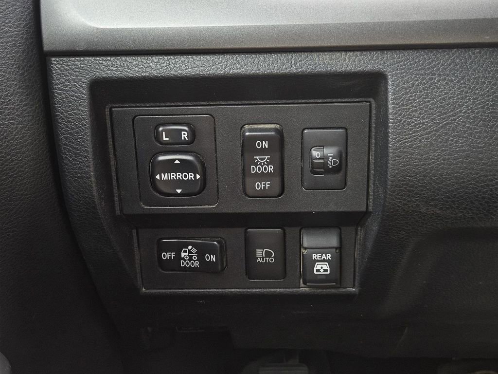 Used 2021 Toyota Tundra SR5 w/ Trail Edition AWD/4WD image 16