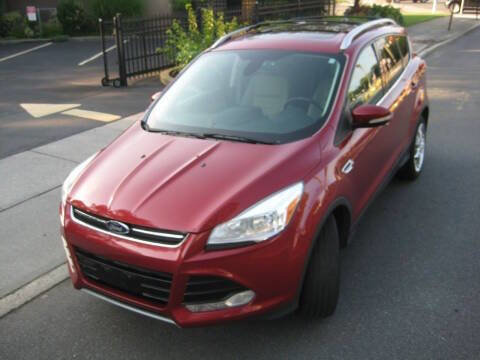 Used 2014 Ford Escape Titanium image 2