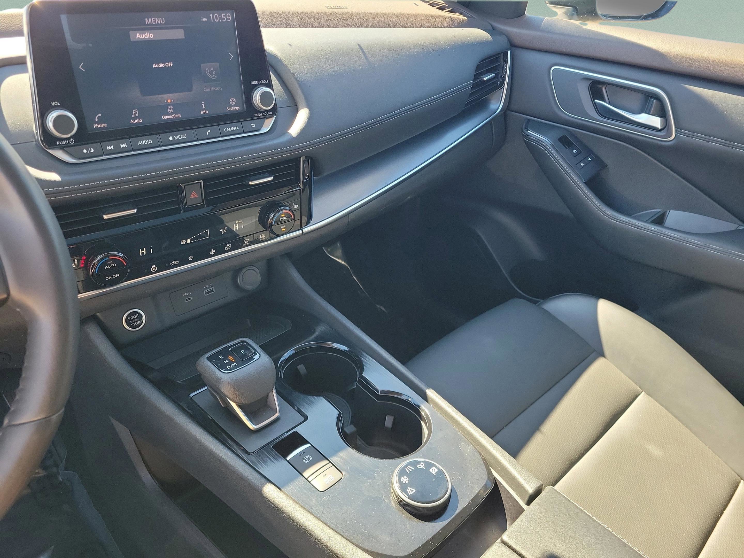 Certified 2021 Nissan Rogue SV w/ Premium Package image 32