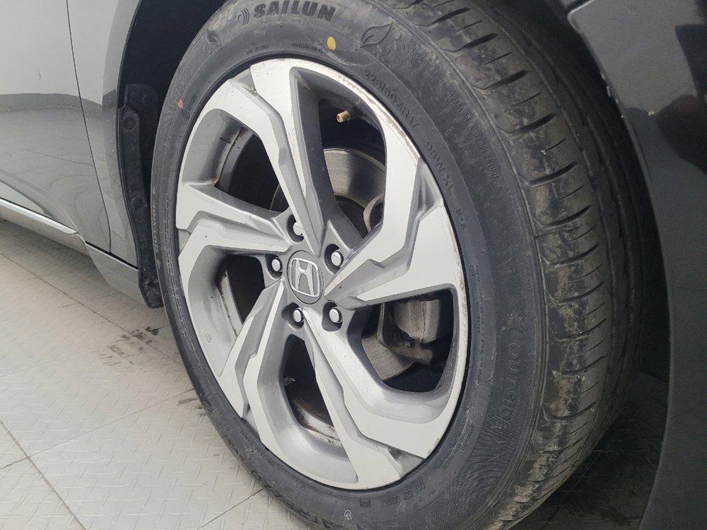 Used 2018 Honda Accord EX-L image 31