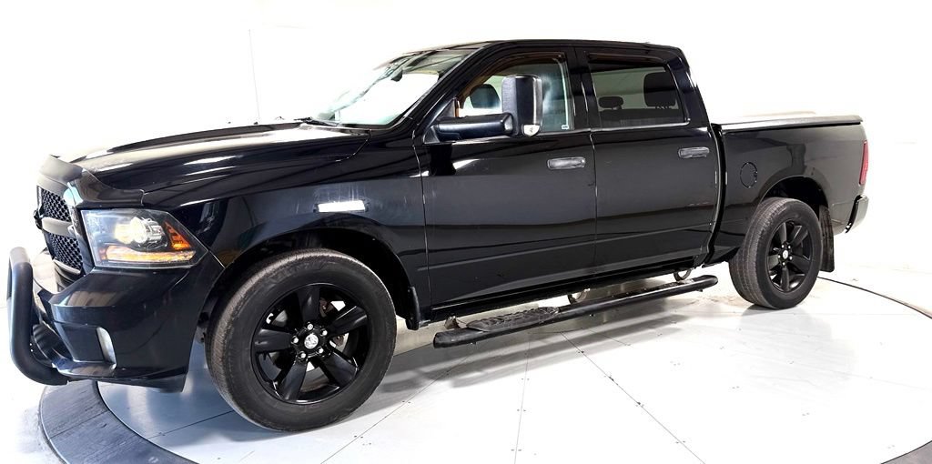 Used 2014 RAM 1500 Express w/ Black Ram 1500 Express Group RWD image 8