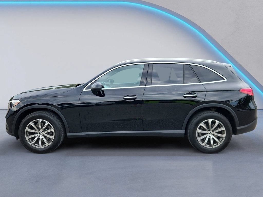 Certified 2025 Mercedes-Benz GLC 300 4MATIC image 6