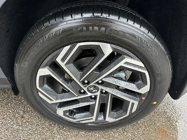 New 2026 Hyundai Tucson Limited image 12