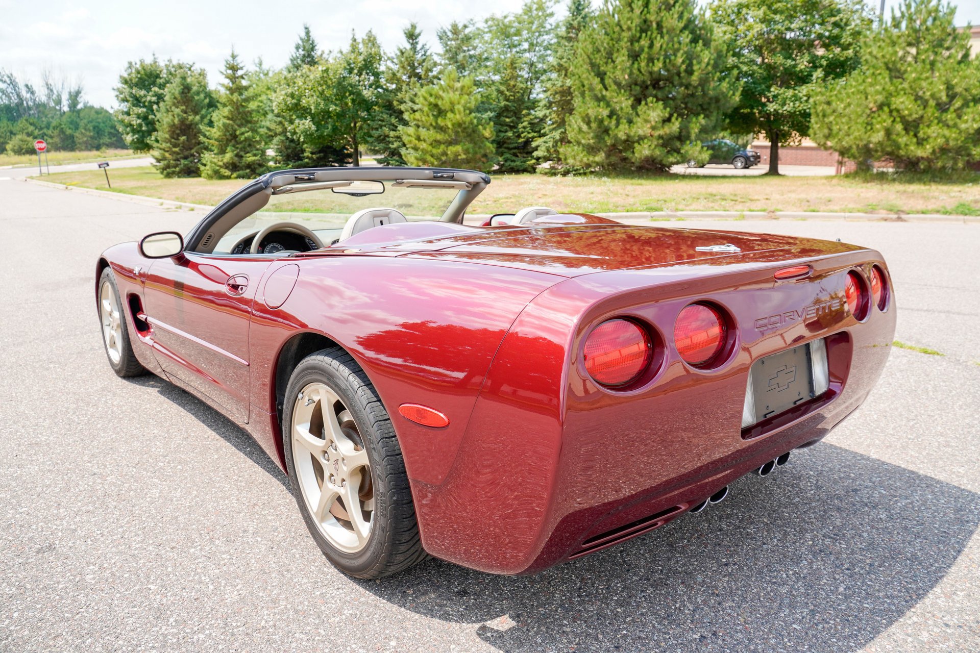 Used 2003 Chevrolet Corvette Convertible w/ Preferred Equipment Group1 RWD image 6