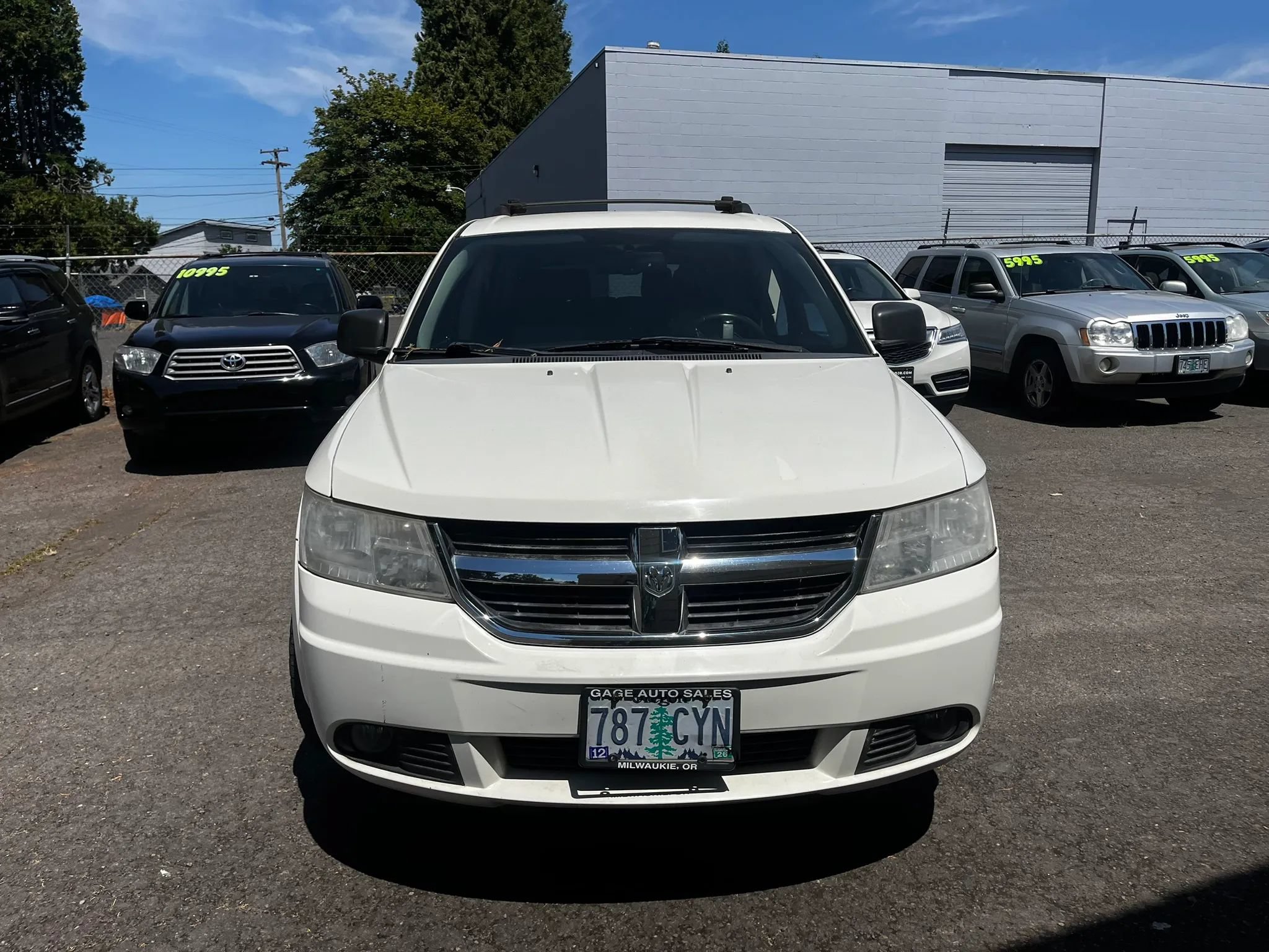 Used 2009 Dodge Journey SXT w/ Chrome Appearance Group FWD image 8