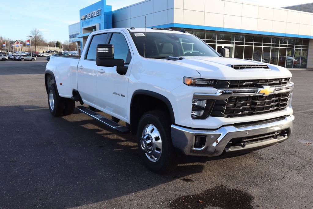 New 2026 Chevrolet Silverado 3500 LT w/ All Star Edition image 2