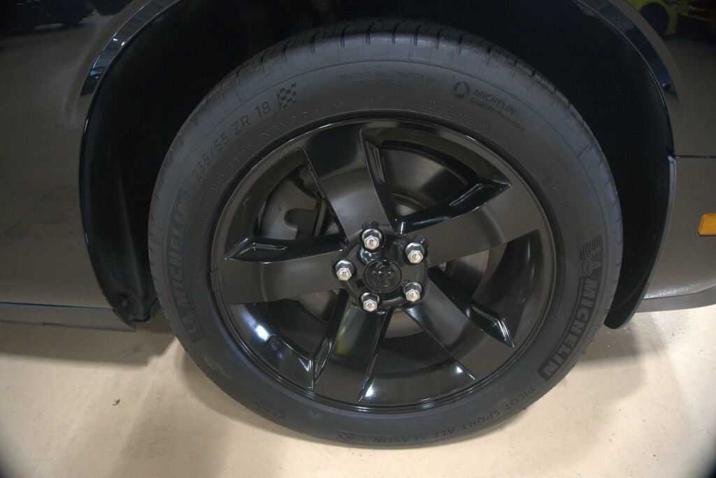 Used 2009 Dodge Challenger R/T RWD image 9