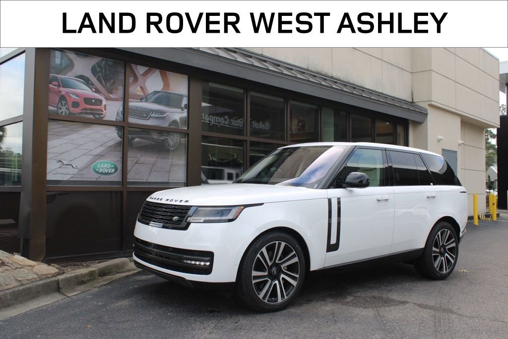 Used 2023 Land Rover Range Rover SE image 1