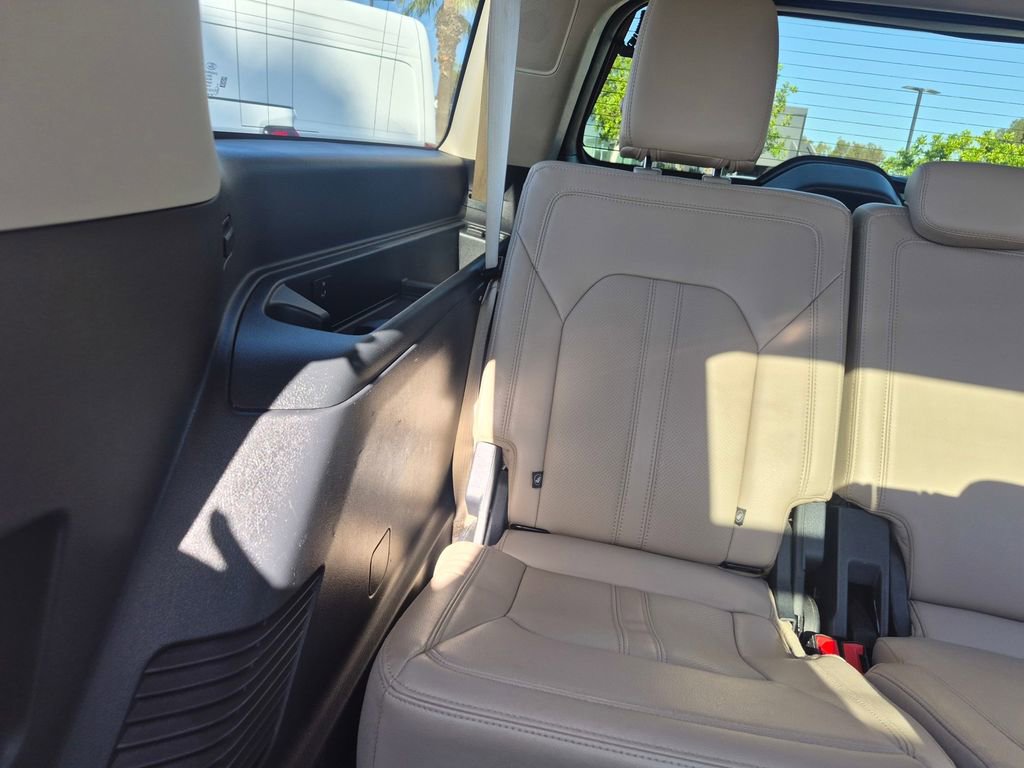 Used 2024 Ford Expedition Max Limited image 27