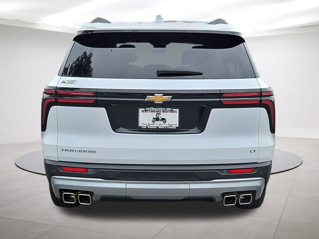 Used 2024 Chevrolet Traverse LT image 6