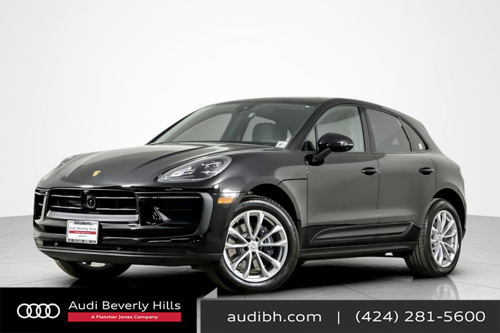 Used 2025 Porsche Macan w/ Premium Package Plus