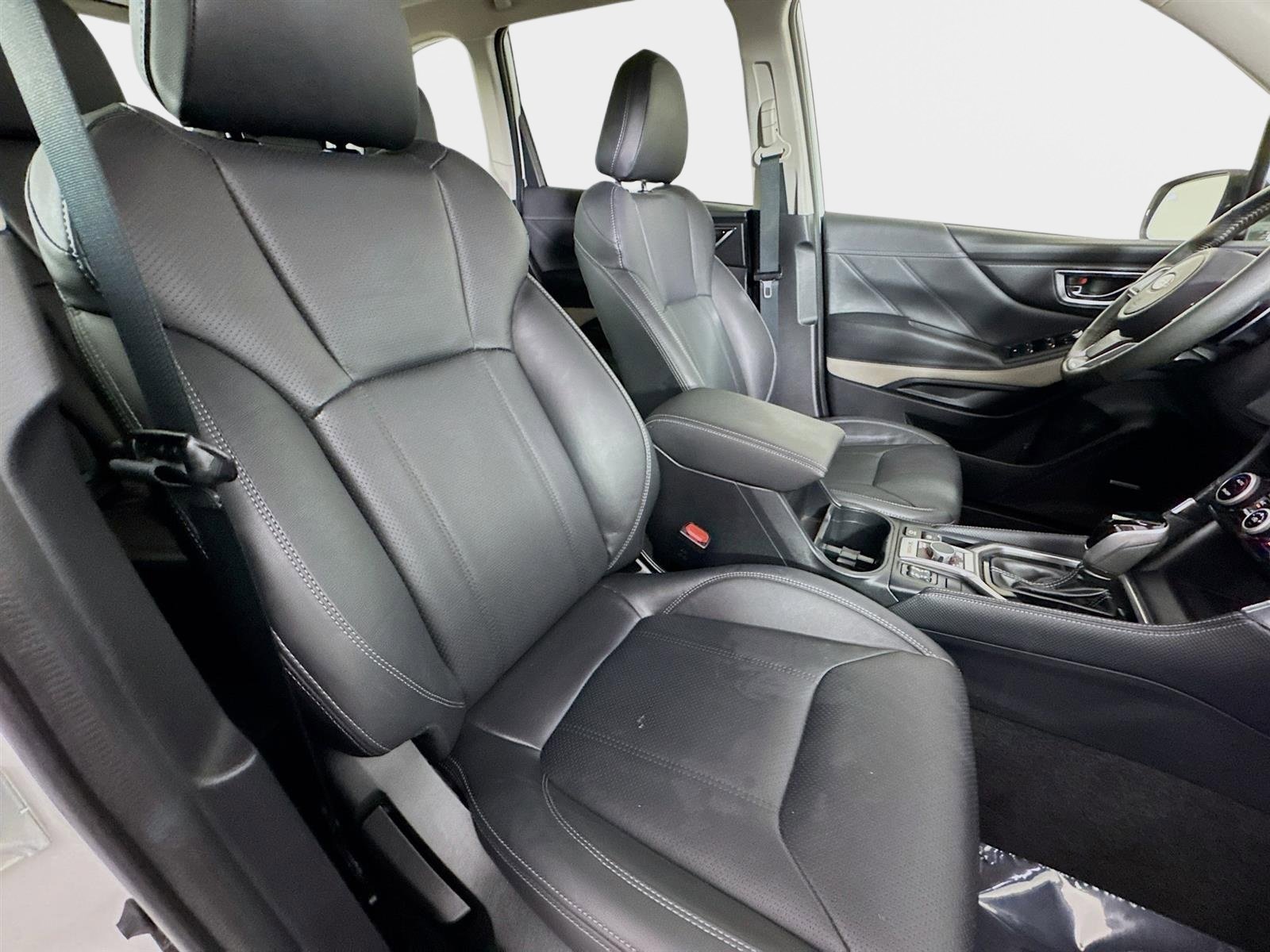 Used 2024 Subaru Forester Limited w/ POP Package 3 image 30