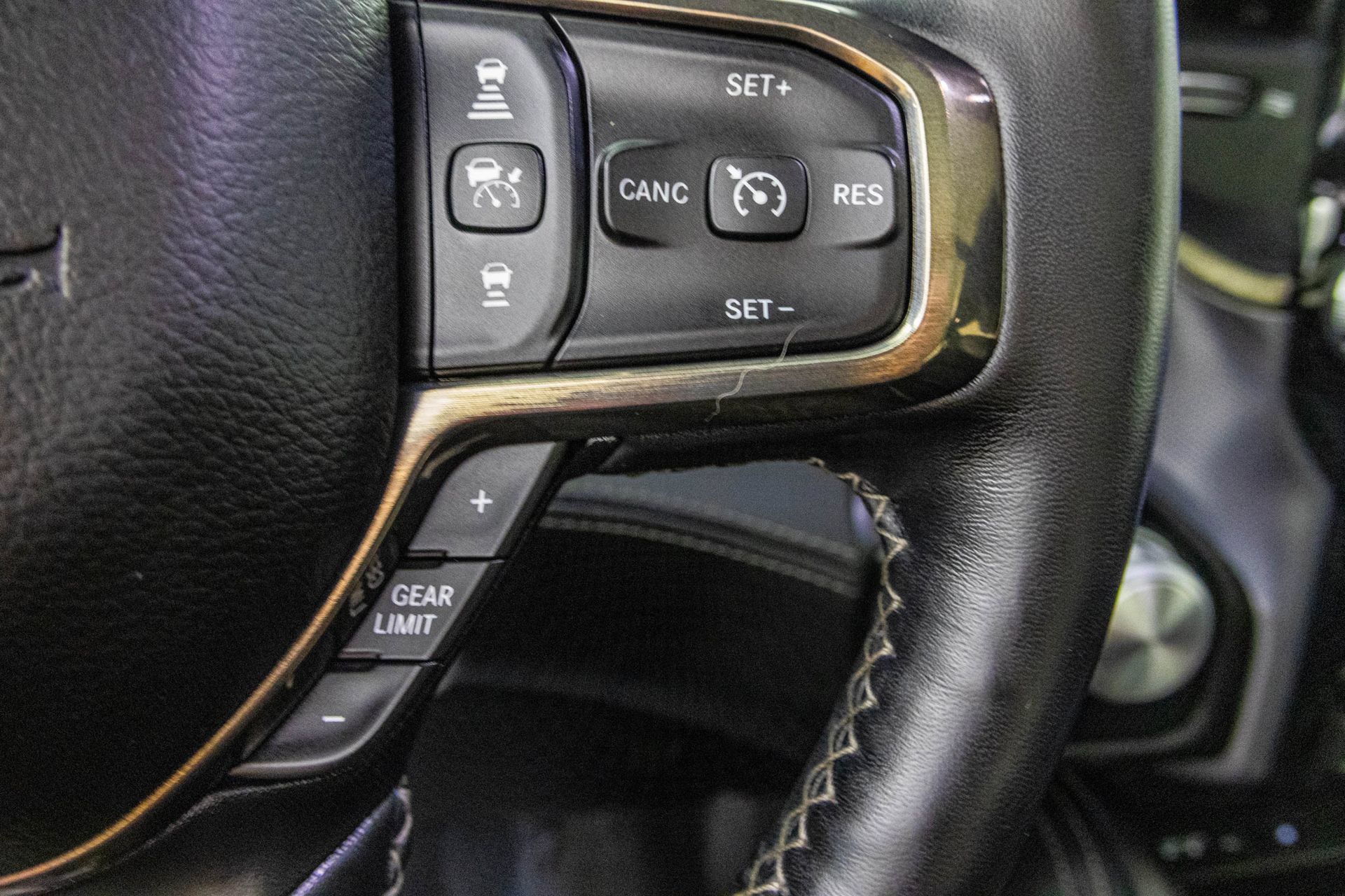 Used 2019 RAM 1500 Limited w/ Advanced Safety Group AWD/4WD image 34