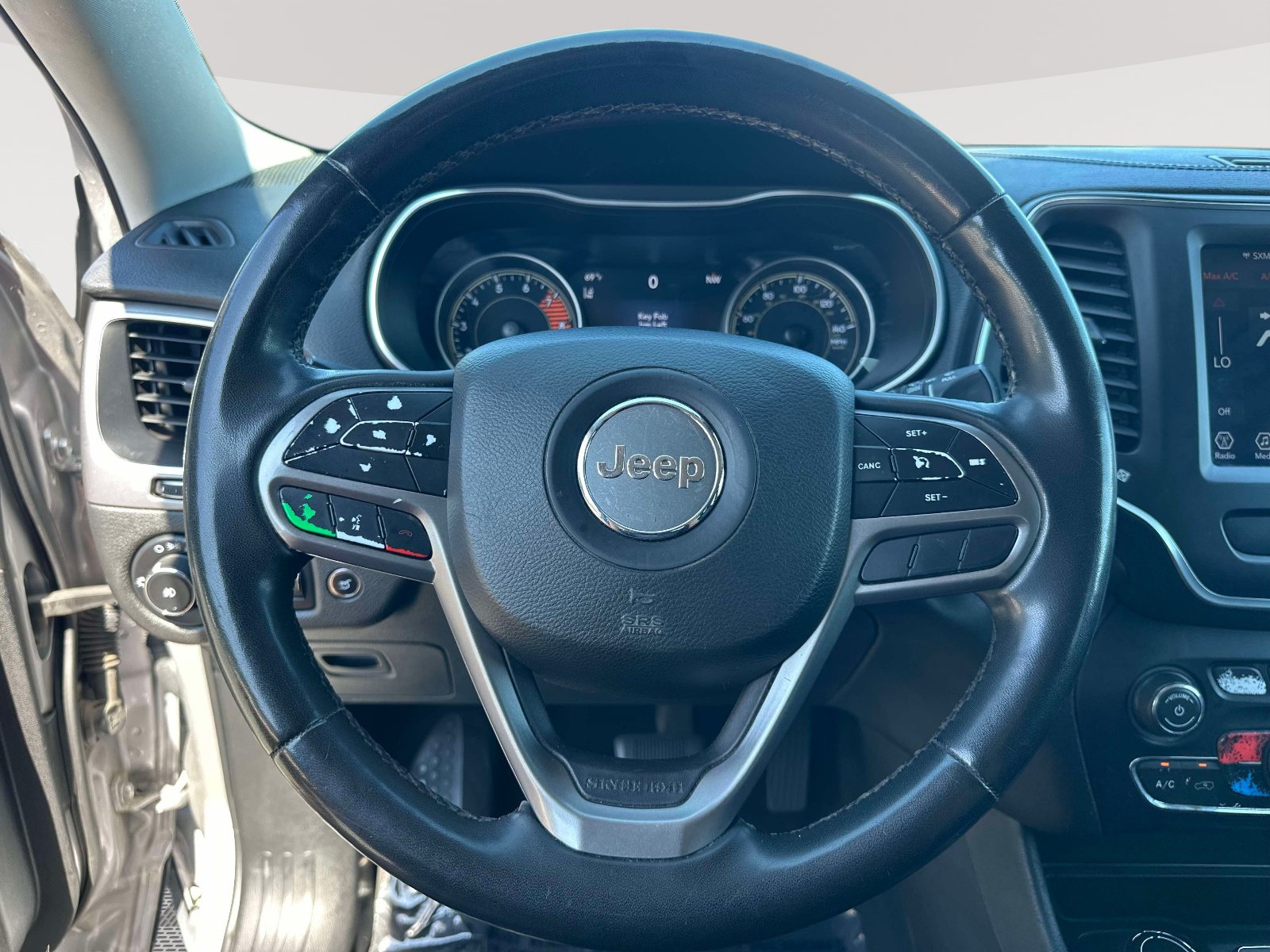 Used 2022 Jeep Cherokee Latitude Lux AWD/4WD image 13