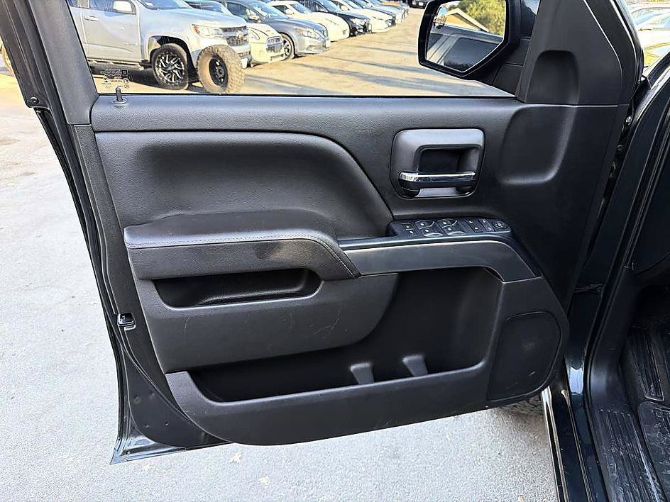 Used 2017 Chevrolet Silverado 1500 LT w/ LT Eassist Package AWD/4WD image 14