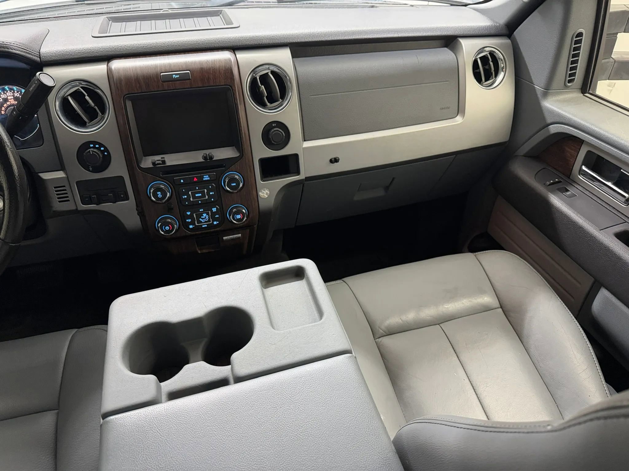 Used 2013 Ford F150 Lariat AWD/4WD image 34