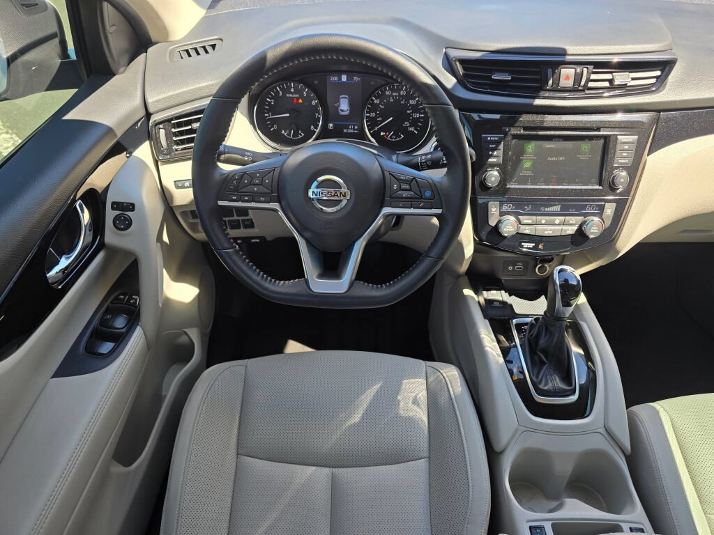 Used 2022 Nissan Rogue Sport SL AWD/4WD image 12