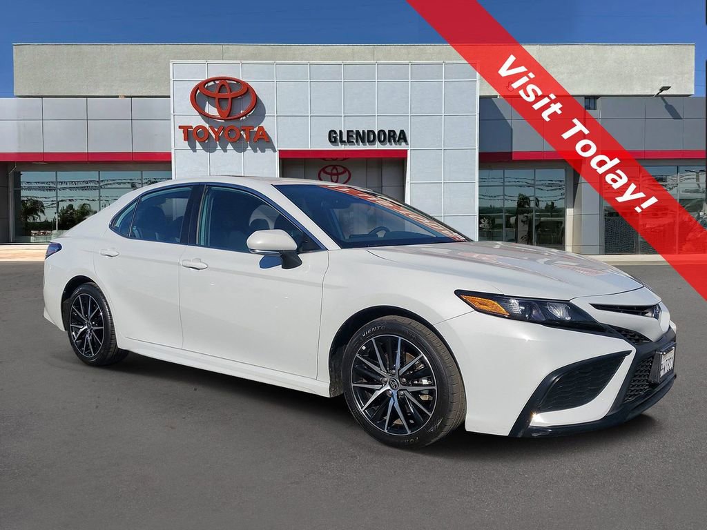 Used 2024 Toyota Camry SE