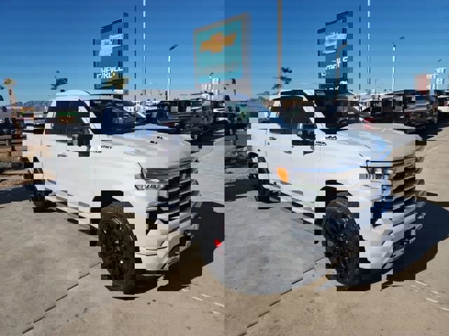 New 2026 Chevrolet Silverado 1500 High Country image 2