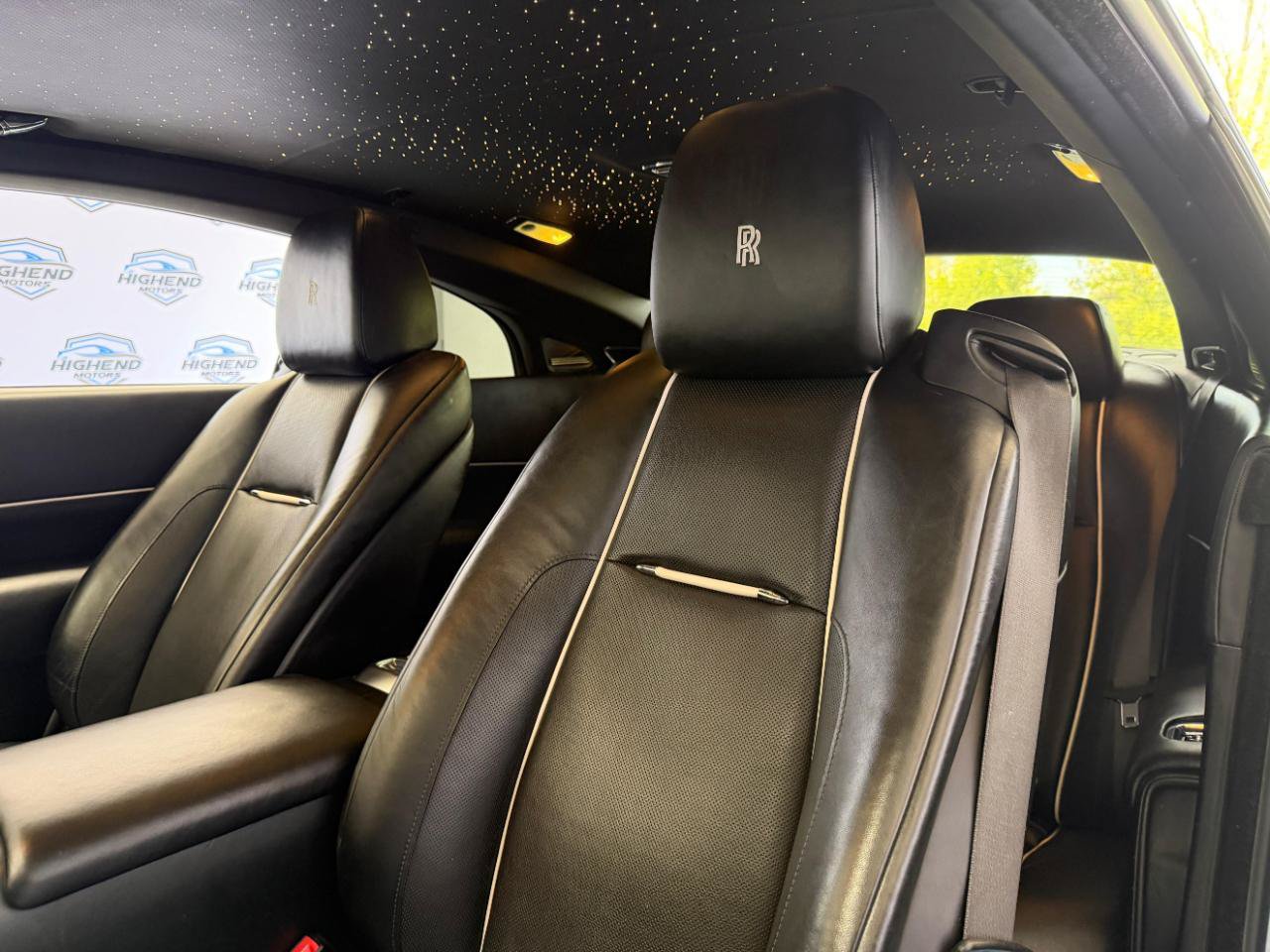 Used 2016 Rolls-Royce Wraith RWD image 16