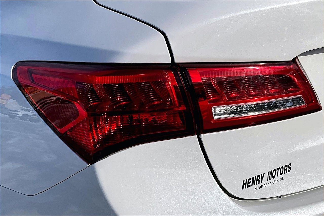 Used 2020 Acura TLX image 23