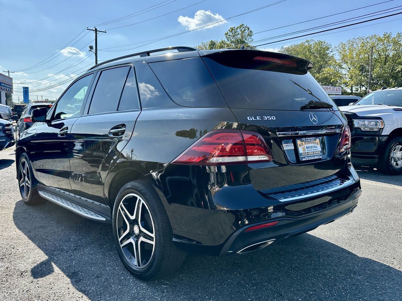 Used 2017 Mercedes-Benz GLE 350 w/ Premium 2 Package image 5