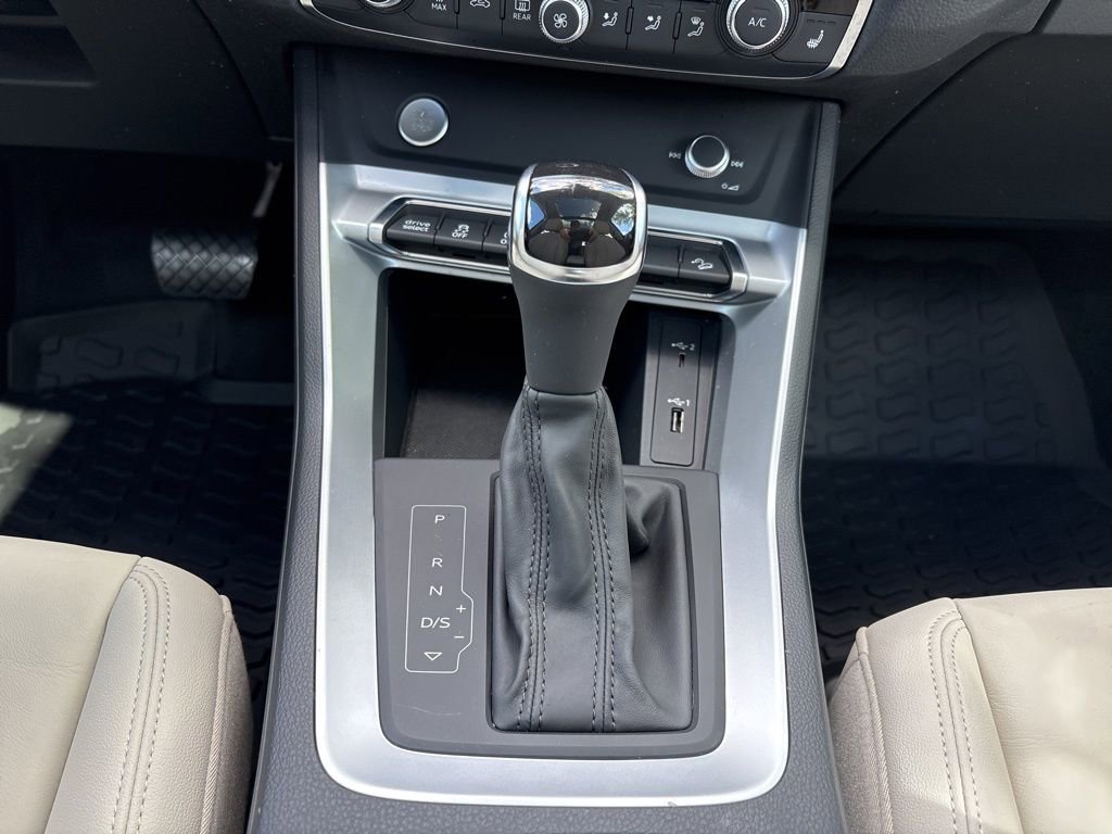 Used 2020 Audi Q3 2.0T Premium w/ Convenience Package image 22
