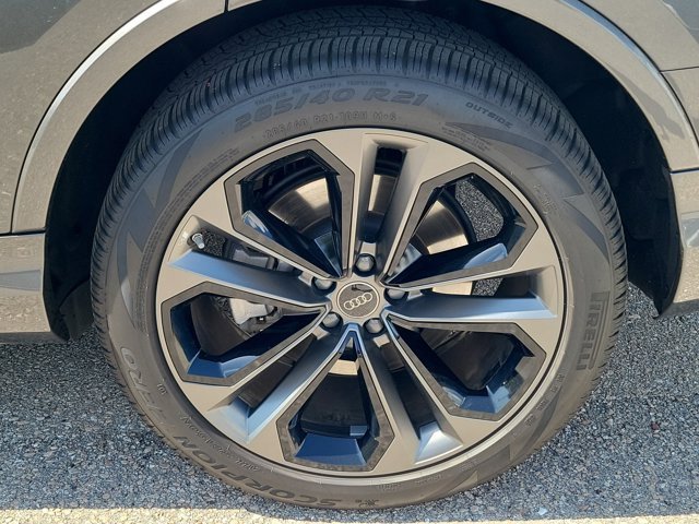 Certified 2025 Audi Q7 3.0T Premium Plus w/ Premium Plus Package image 9