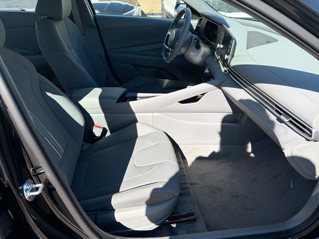 New 2026 Hyundai Elantra SEL Sport Premium FWD image 27