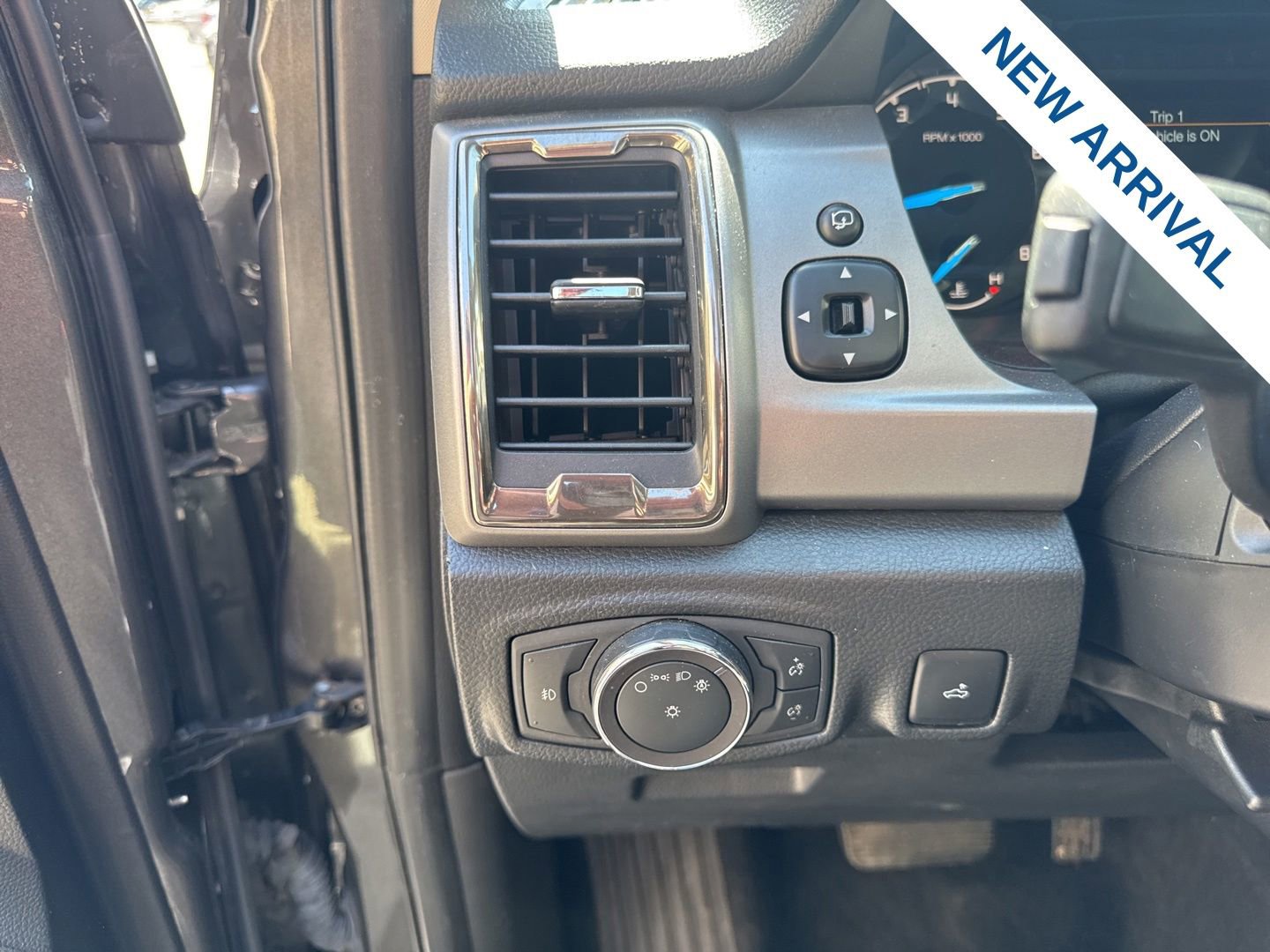 Used 2019 Ford Ranger XLT w/ Equipment Group 301A Mid AWD/4WD image 19