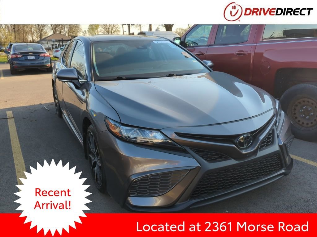 Used 2023 Toyota Camry SE w/ Convenience Package