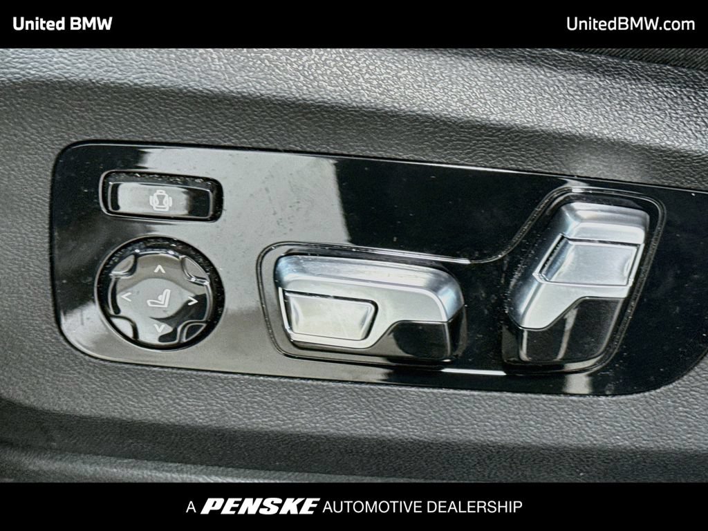 Certified 2024 BMW X7 xDrive40i w/ M Sport Package AWD/4WD image 11