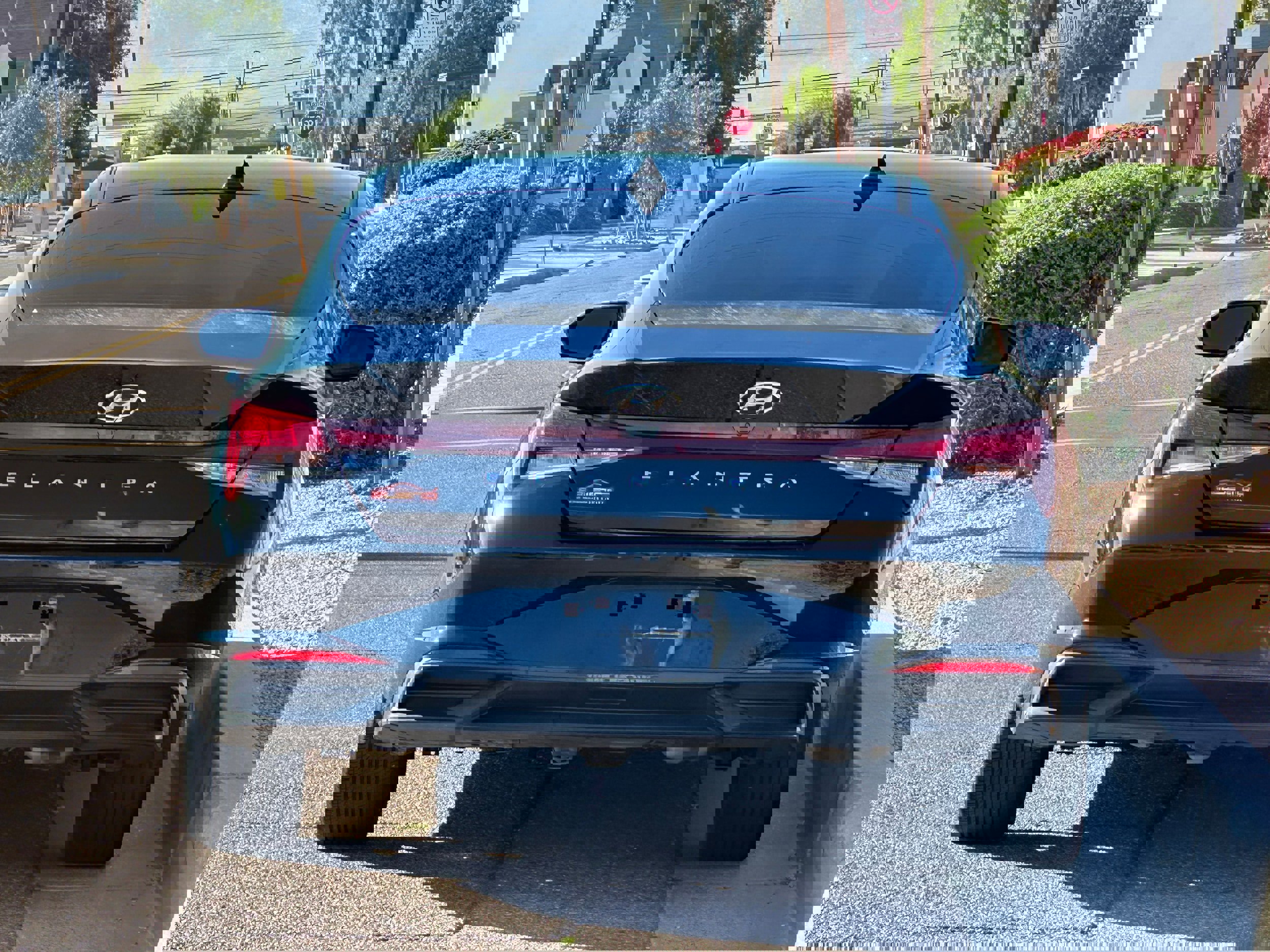 Used 2023 Hyundai Elantra SEL w/ Convenience Package image 5