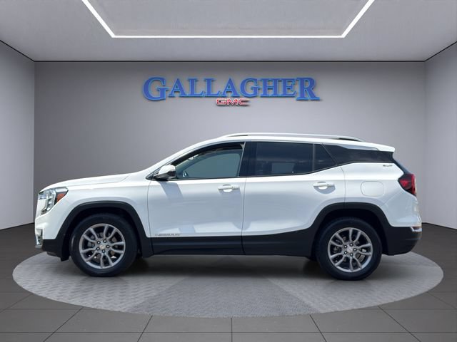 Used 2022 GMC Terrain SLT w/ Infotainment Package II AWD/4WD image 9