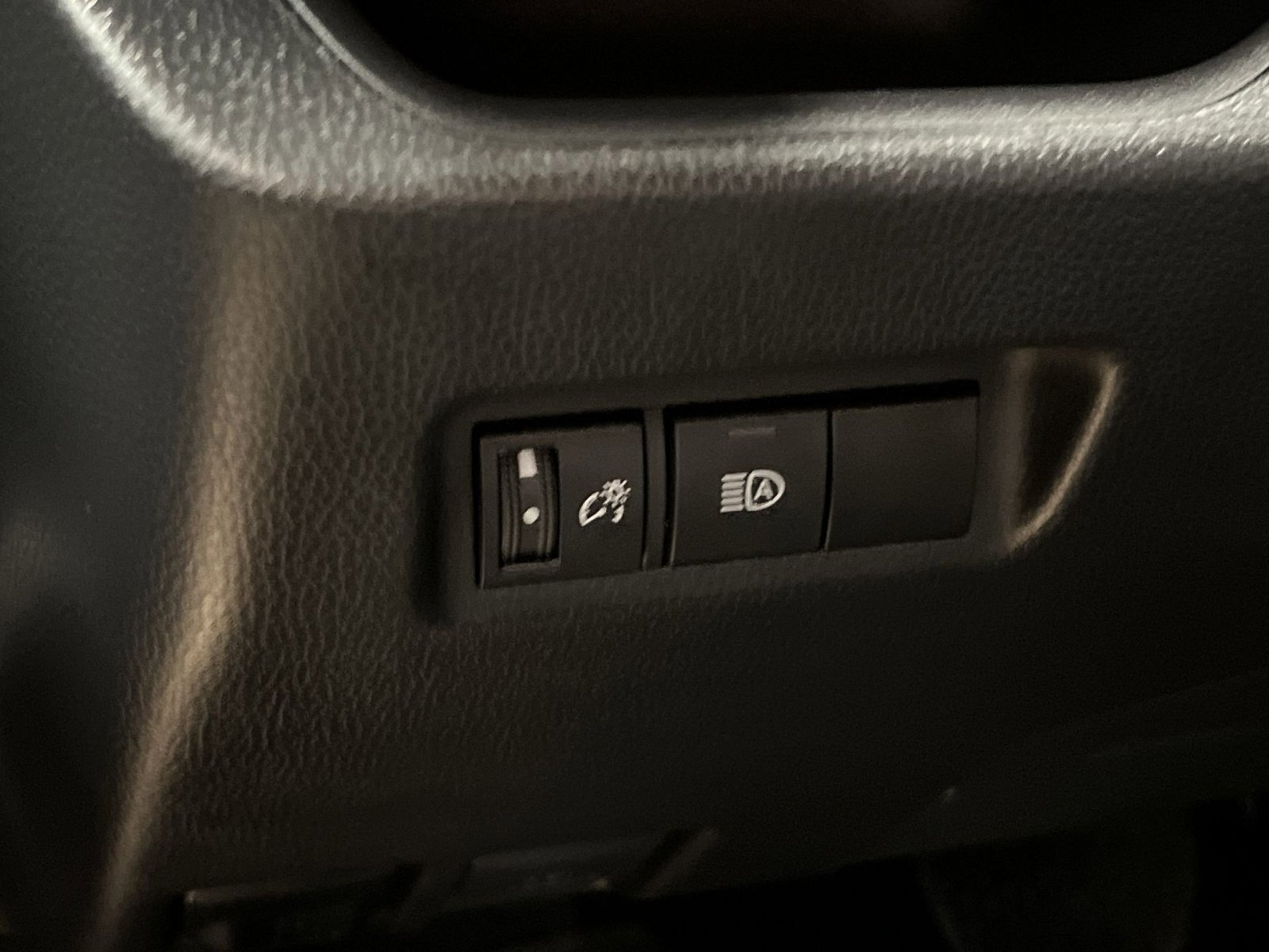 Used 2024 Toyota RAV4 LE image 27