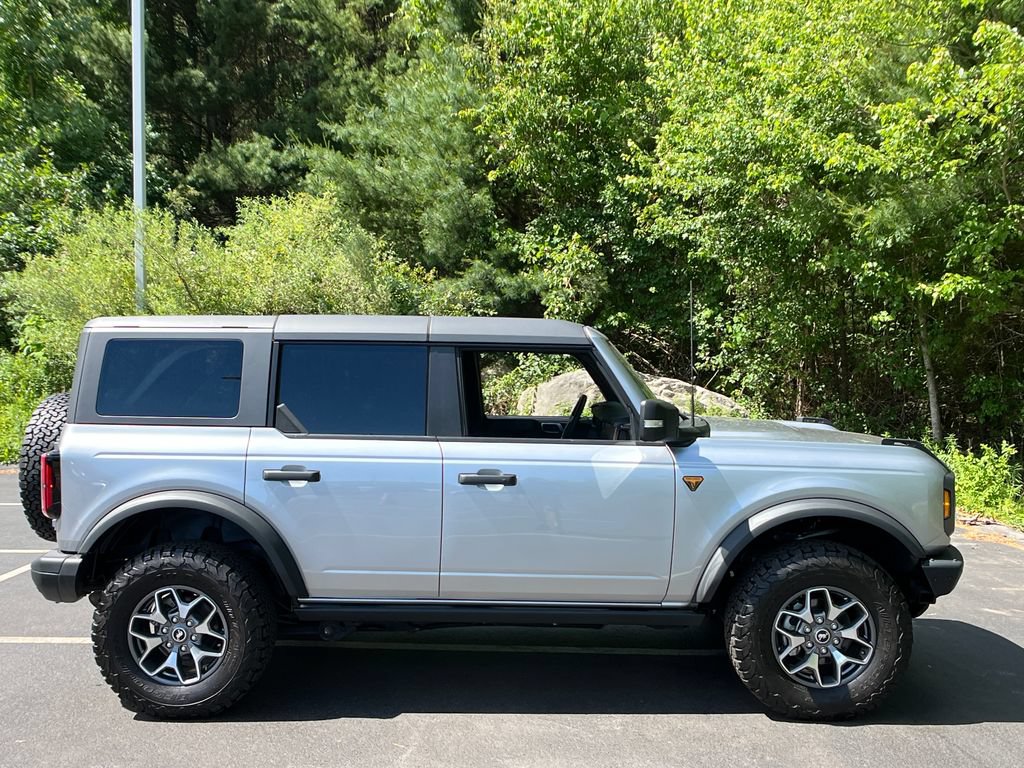 Used 2024 Ford Bronco Badlands AWD/4WD image 6