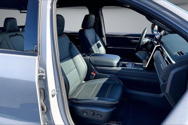 Used 2025 GMC Sierra EV Denali image 30