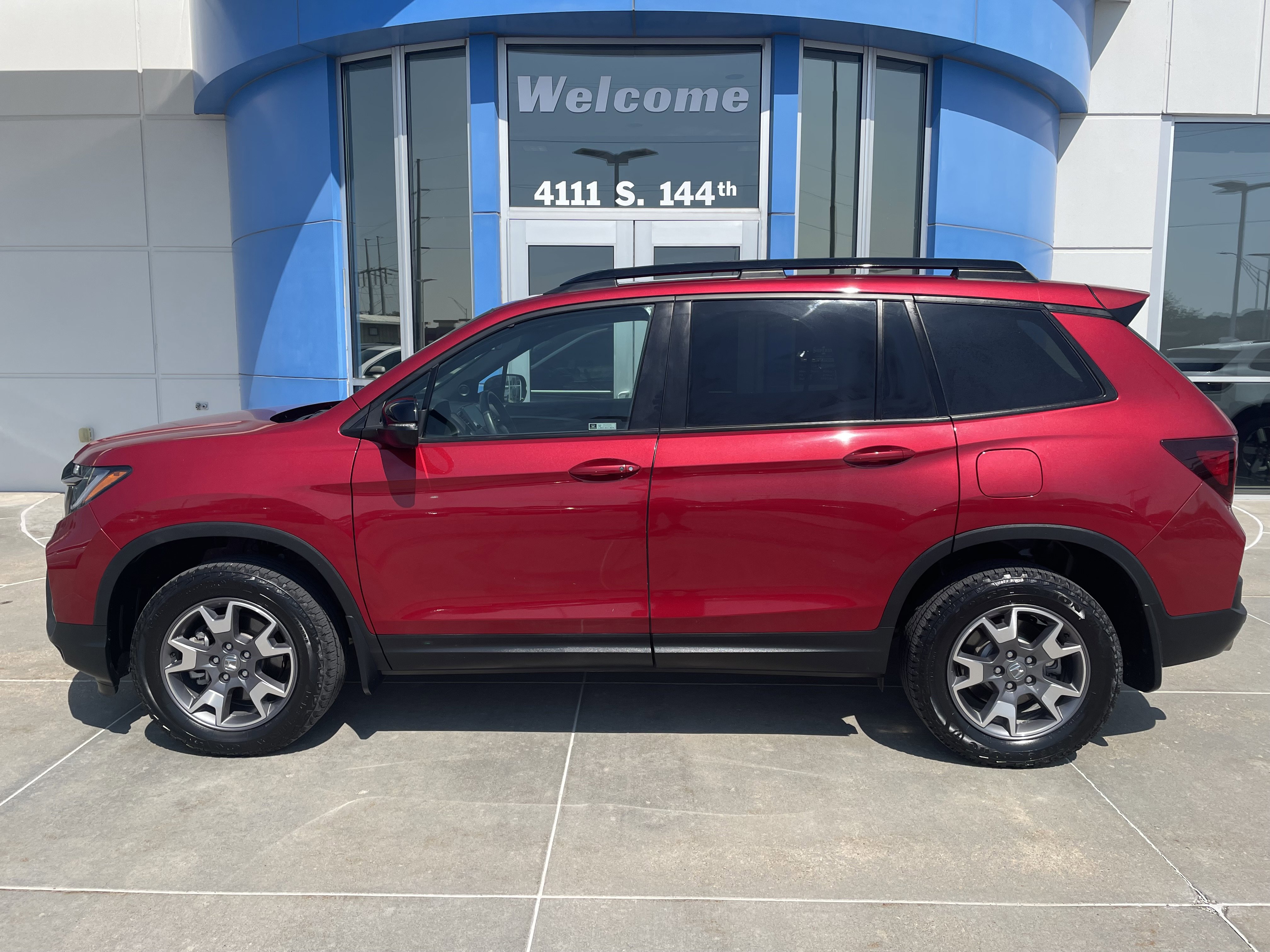 Used 2023 Honda Passport TrailSport image 1