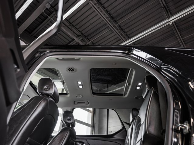 Used 2020 Chevrolet Traverse High Country image 10