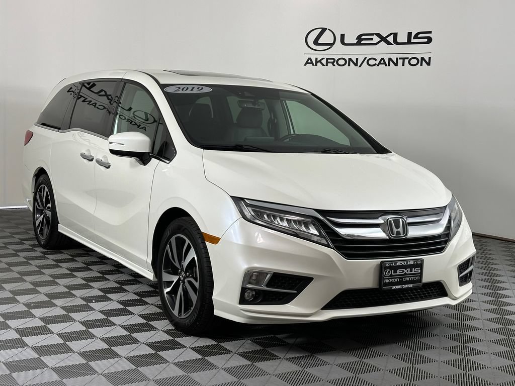 Used 2019 Honda Odyssey Elite image 2