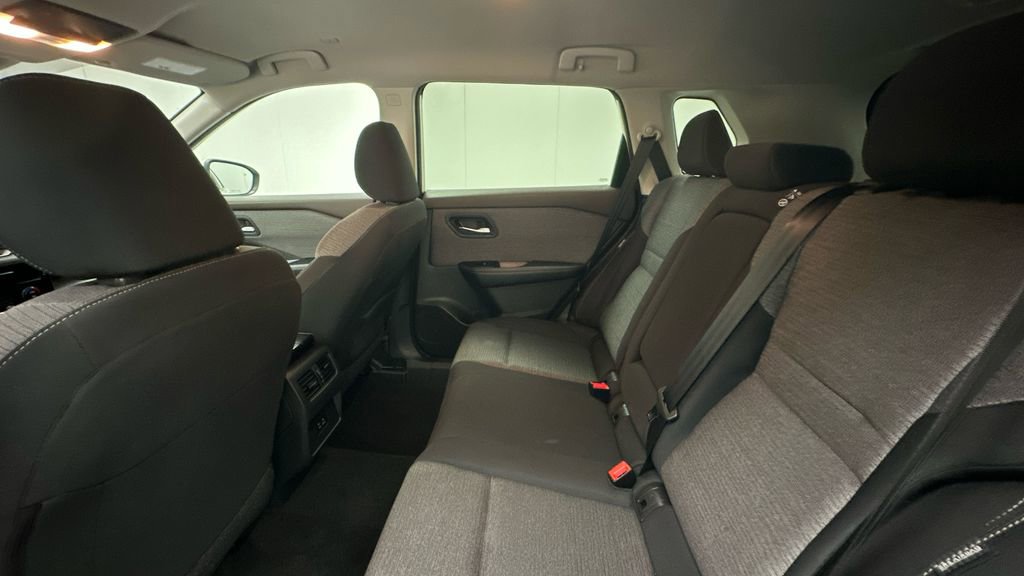 Certified 2023 Nissan Rogue SV image 10