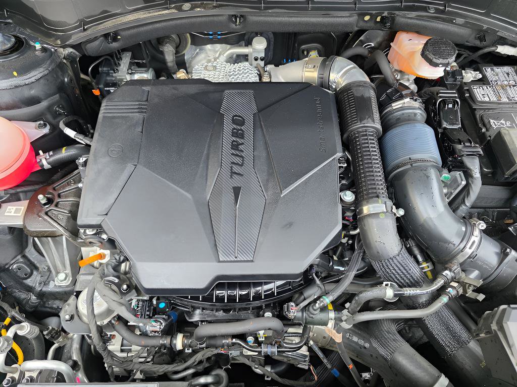 Used 2024 Hyundai Santa Fe Limited image 10