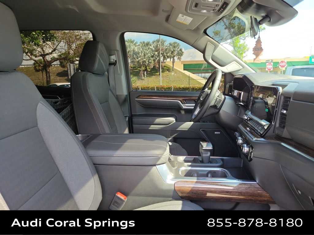 Used 2025 GMC Sierra 1500 Elevation w/ Preferred Package AWD/4WD image 22