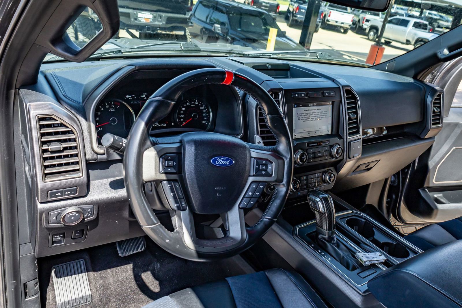 Used 2019 Ford F150 Raptor image 13